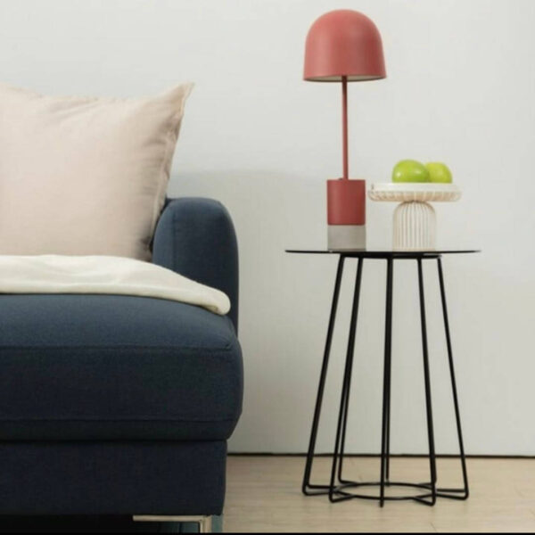 Raw image gallery in product page Behind the scenes image